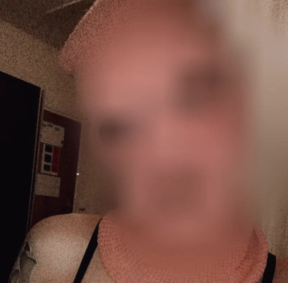 Lilly, 31