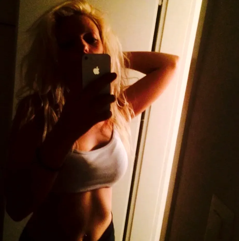 Sarah, 33